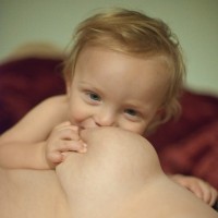 Alberich-Mathews-breastfeeding-39756